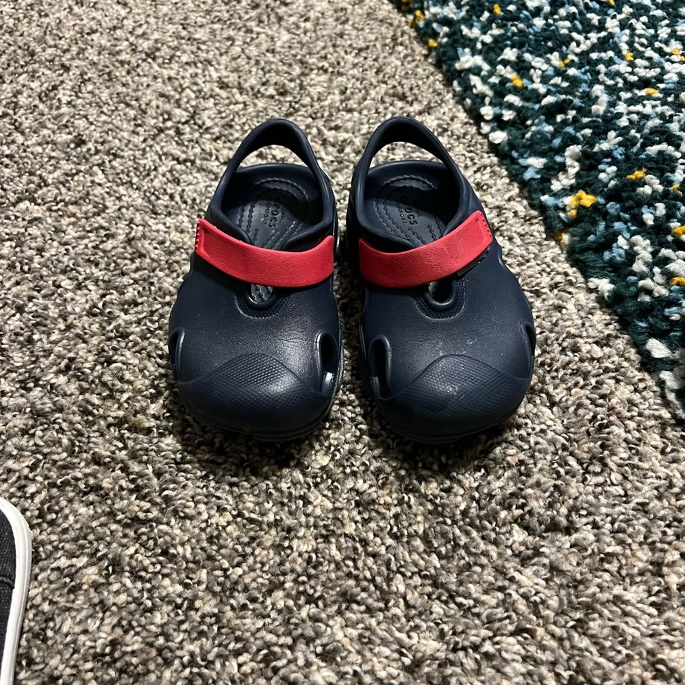 Crocs all terrain fisherman
